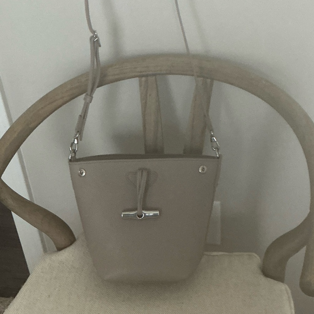 LongchampTaupe Leather Crossbody Bucket Bag -very good condition